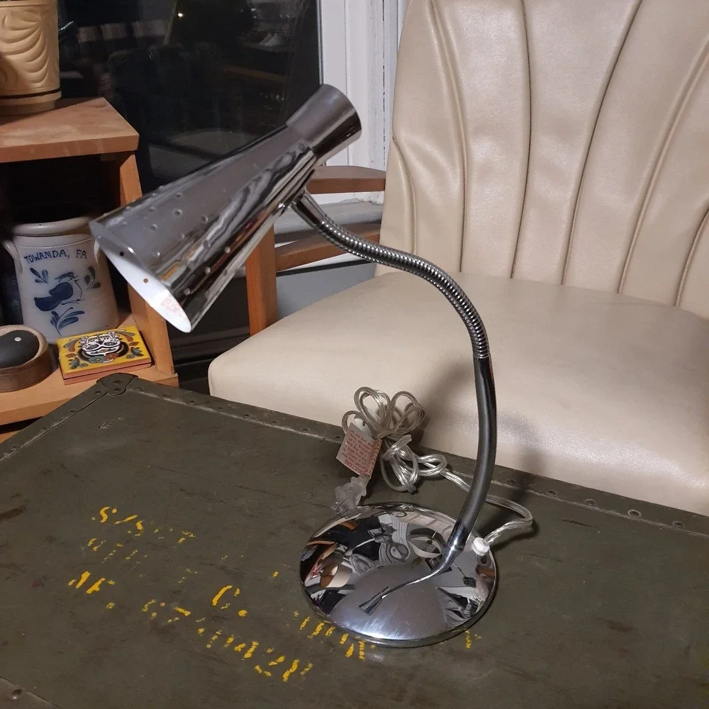 Vintage Revival Chrome Gooseneck Adjustable Silver Tone Table Lamp Conical Shade